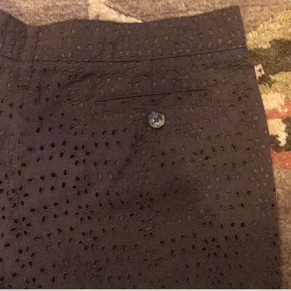 Burberry Brown Eyelet Bermuda Shorts 6 - Picture 5 of 6